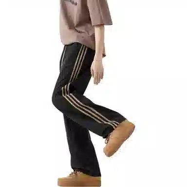AWAO
