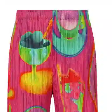 PLEATS PLEASE ISSEY MIYAKE