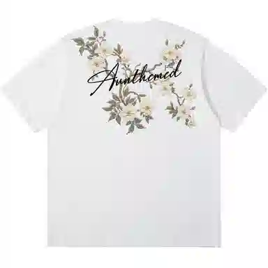 UNthemed T
