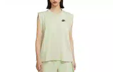 Nike Sportswear LogoT