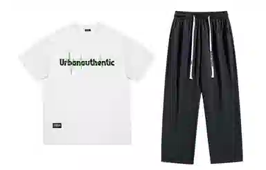 URBAN AUTHENTIC T