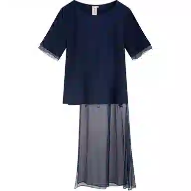 A LIFE ON THE LEFT T