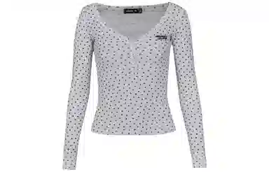 APEA Sweetheart V-Neck Long Sleeve Tee