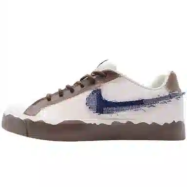 Nike Court Royale AC