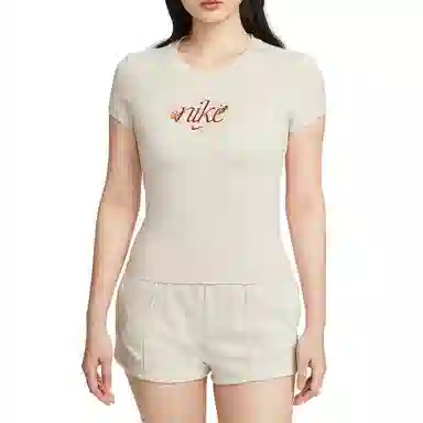 Nike Sportswear Chill Knit T