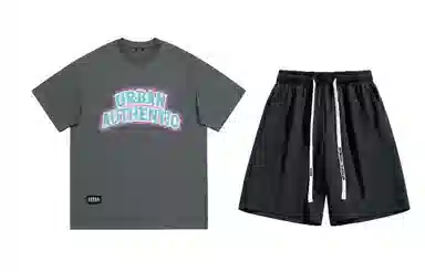 URBAN AUTHENTIC logoT