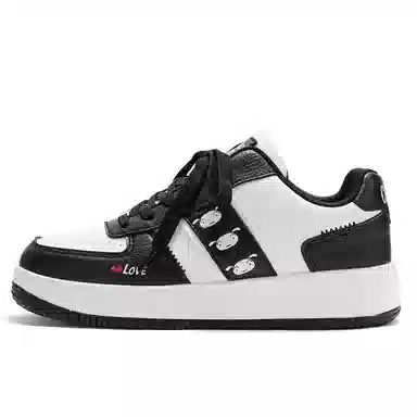 Crayon Shinchan Low Sneakers