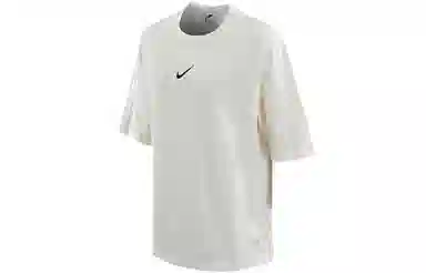 Nike Sportswear City Utility LogoT