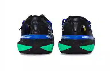 OFF-WHITE x Nike Blazer