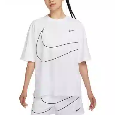 Nike Sportswear Swoosh T