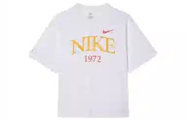 Nike Sportswear Classics T