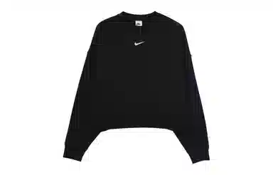 Nike Sportswear Collection Essentials Logo