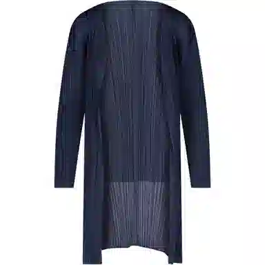PLEATS PLEASE ISSEY MIYAKE