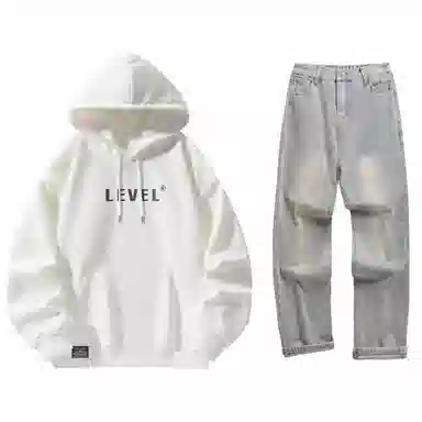 LEVEL logo