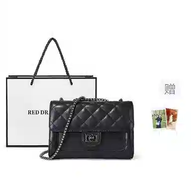 红蜻蜓 经典复古潮流时尚小众简约高级感通勤百搭菱格大容量 牛皮真皮 链条小方包斜挎单肩包 常规 女款 黑色/白色