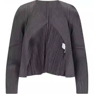 PLEATS PLEASE ISSEY MIYAKE