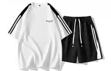 BEENTRILL logoTClean fit