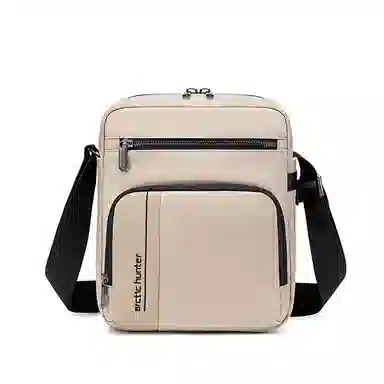 Arctic Hunter Crossbody Bag