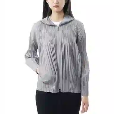 PLEATS PLEASE ISSEY MIYAKE