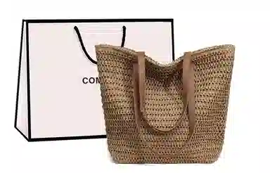COMELY Tote