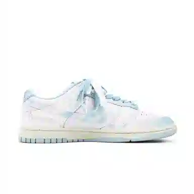 Nike Dunk Low "Year of the Dragon"