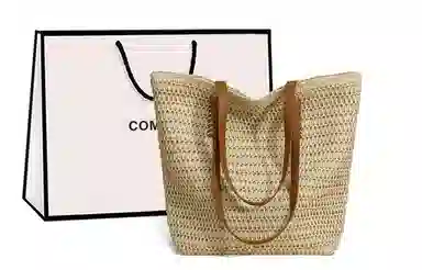 COMELY Tote