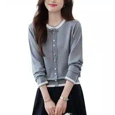 曲韩 圆领套头珍珠上衣休闲时尚百搭显瘦针织衫 女款