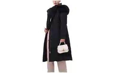 坦博尔 纯色长款过膝连帽大毛领羽绒服 女款