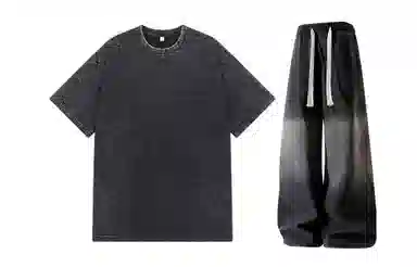 URBAN AUTHENTIC T