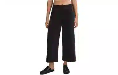 lululemon Scuba Mid-Rise Wide-Leg Crop Velvet Cord