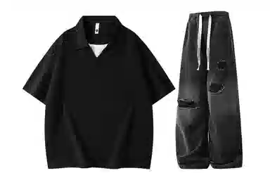 URBAN AUTHENTIC T