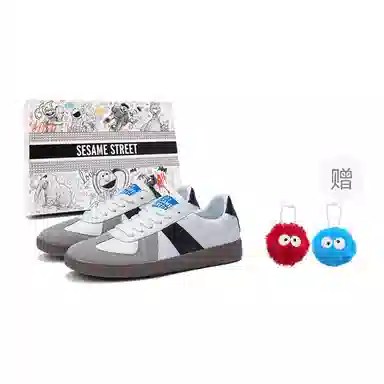 Sesame Street Classic Trainer