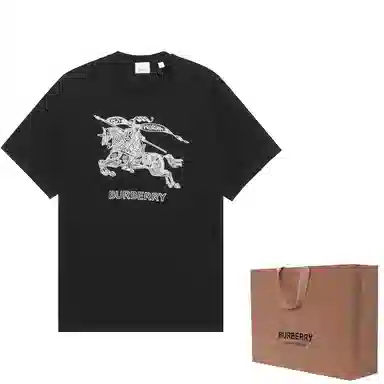 Burberry SS23 T