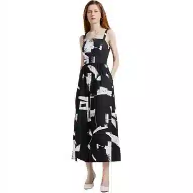 NINE WEST