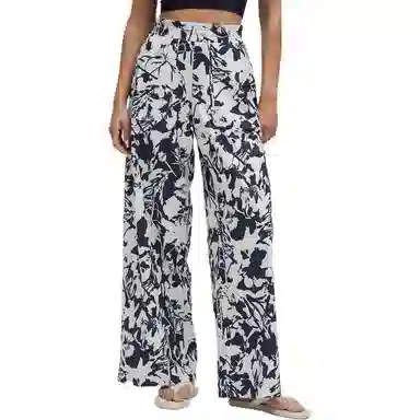 lululemon Swift Wildflower Light Ivory Geranium Pink