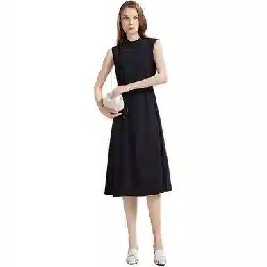 NINE WEST