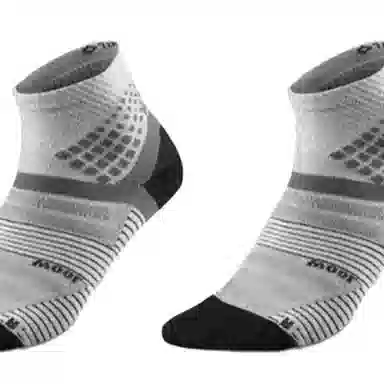 DECATHLON QUECHUA Hike 900 2