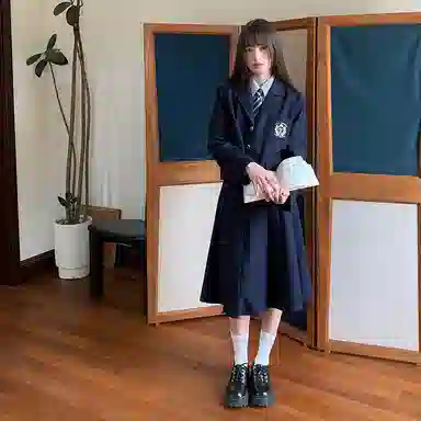 东鲸岁时记 学院风纯色短款长袖上衣高腰半身裙西装套装 女款 礼盒装 藏青色