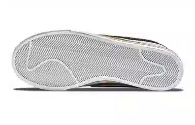 Nike Court Legacy