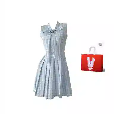 COMMA GIRL