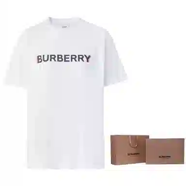 Burberry SS23 T