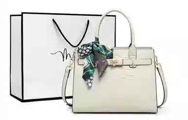 Millie's Handbag White/Blue