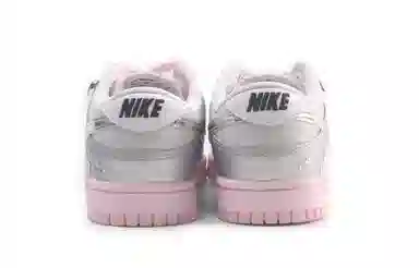 Nike Dunk "Millennium Barbie"
