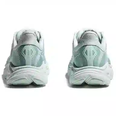 HOKA ONE ONE CLIFTON 10