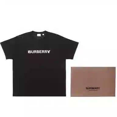 Burberry SS22 LogoT