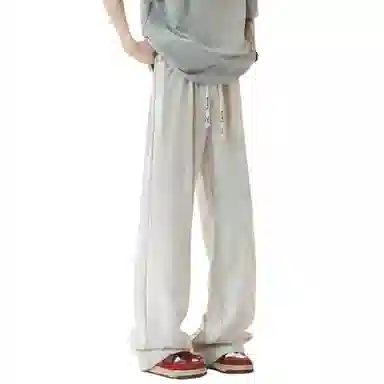 maxim's de paris vibe