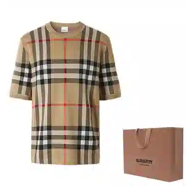 Burberry SS21 T