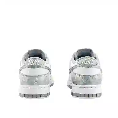 Nike Dunk Low "Grey Walker"