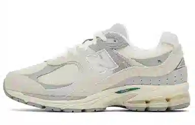 New Balance NB 2002R