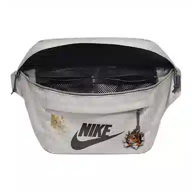 Nike Logo BK